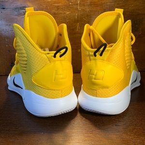 nike hyperdunk x yellow